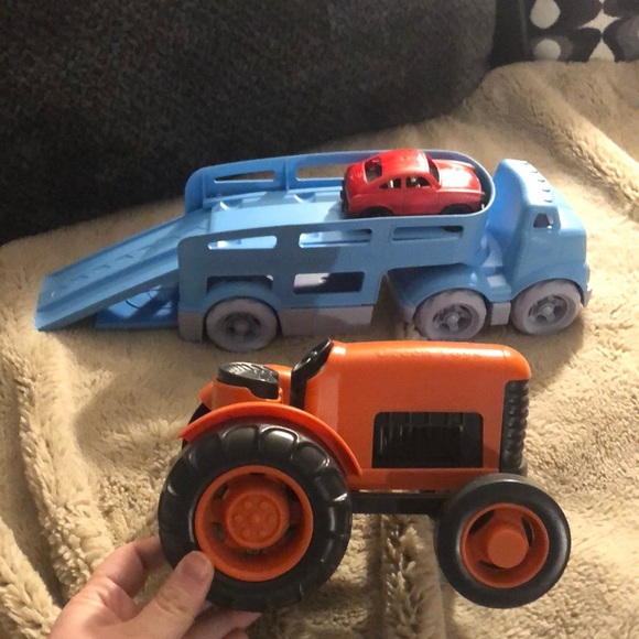 Green Toys Car Carrier and Tractor - Picture 1 of 2